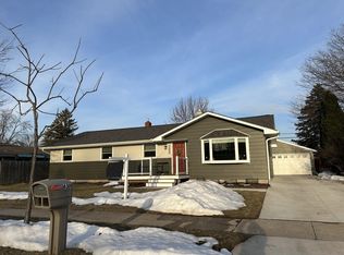 1630 N Birchwood Ave, Appleton, WI 54914