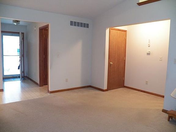 4th image of 18888 Tyler Dr