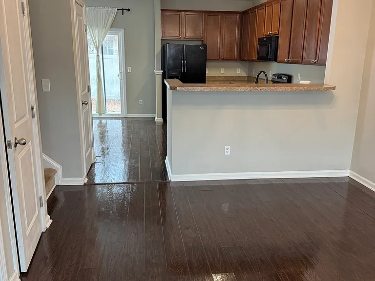 3275 Warm Springs Ln — Photo 3