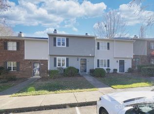 3274 Heathstead Pl, Charlotte, NC 28210