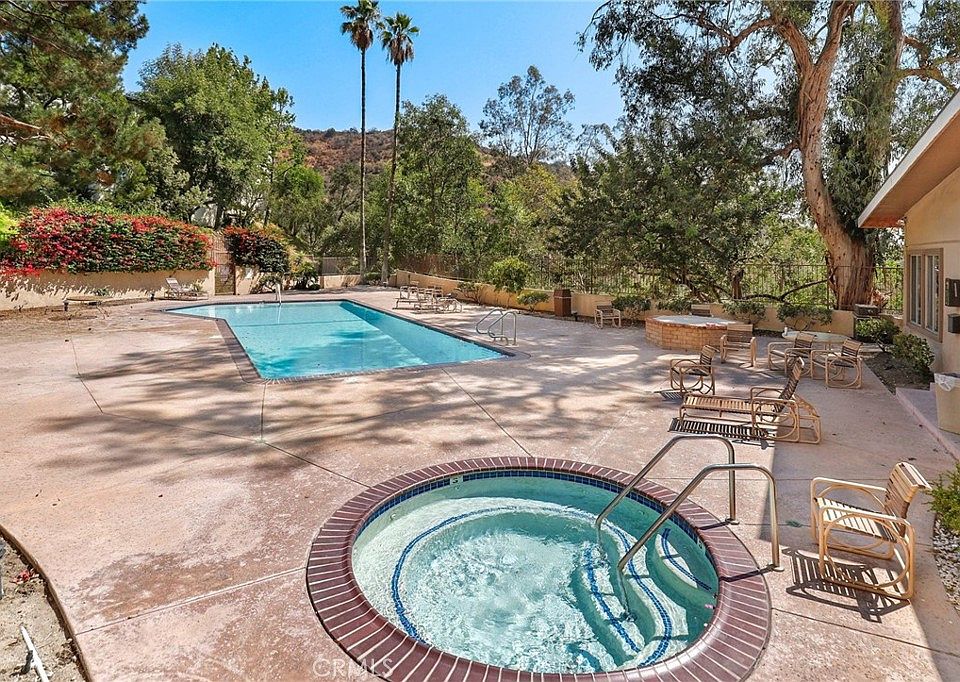 1935 Alpha Rd Glendale CA Zillow