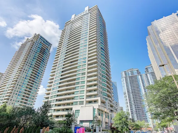 23 Hollywood Ave #1107, Toronto, ON M2N 7L8