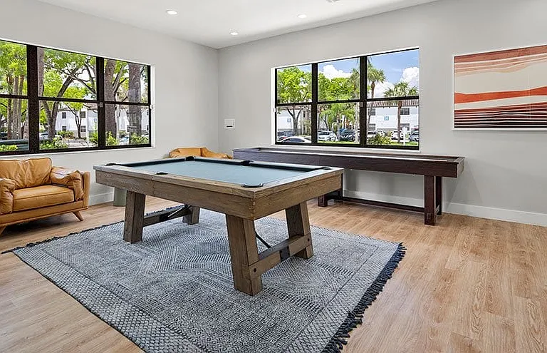 The Avant at Pembroke Pines Apartments — Photo 20