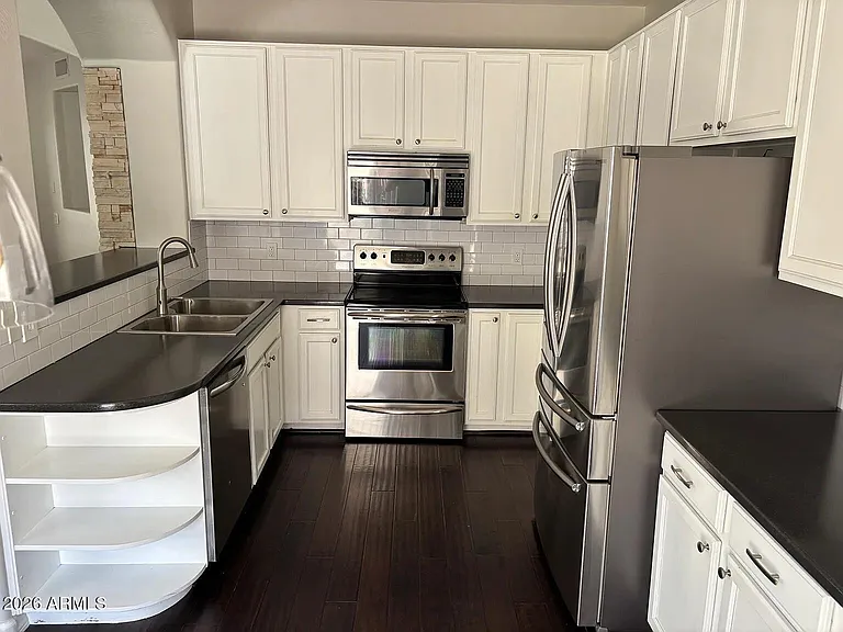 451 W Mountain Sage Dr — Photo 5