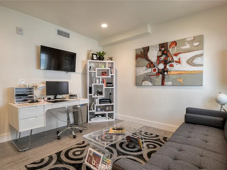 4461 Tujunga Ave #104 — Photo 12