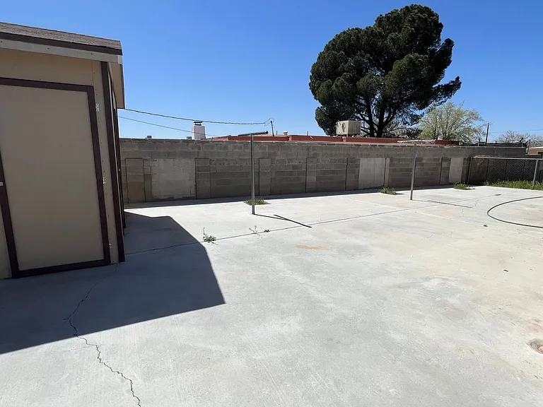 1355 Roosevelt St — Photo 19