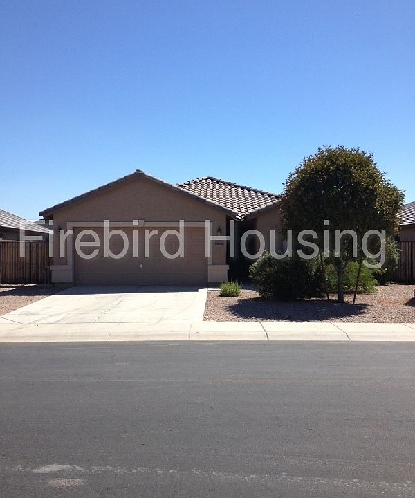 1st image of 42105 W Cheyenne Dr