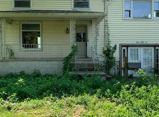 336 S Apple St, Farmington, IL 61531