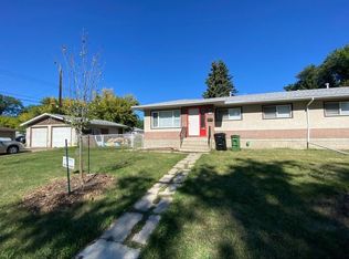 8506 121st Ave NW, Edmonton, AB T5B0Z2