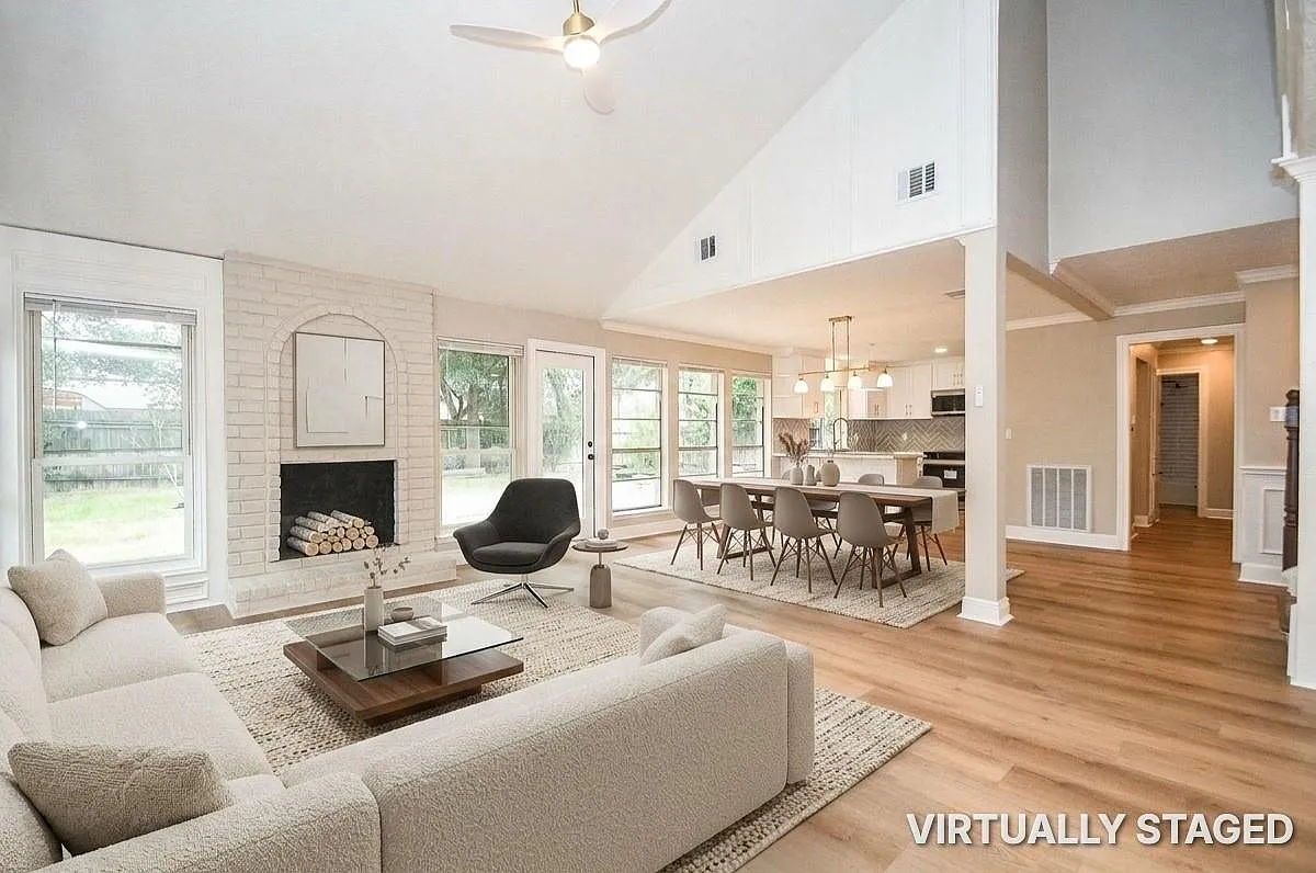 3 bed, 2.0 bath, 1978 sqft, $2,350 — Photo 1