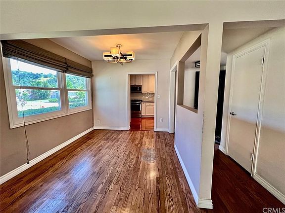 5th image of 421 E Haltern Ave