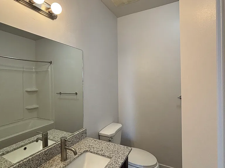 City Centre Apartments — Photo 28