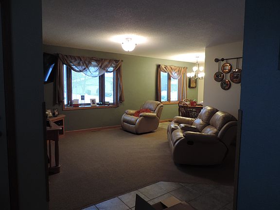 13.5'x16' living room