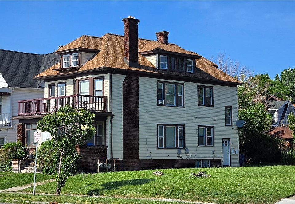 1st image of 2459 Niagara St
