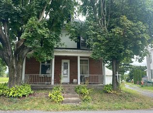 30 Oakland Rd, Oakland Mills, PA 17076