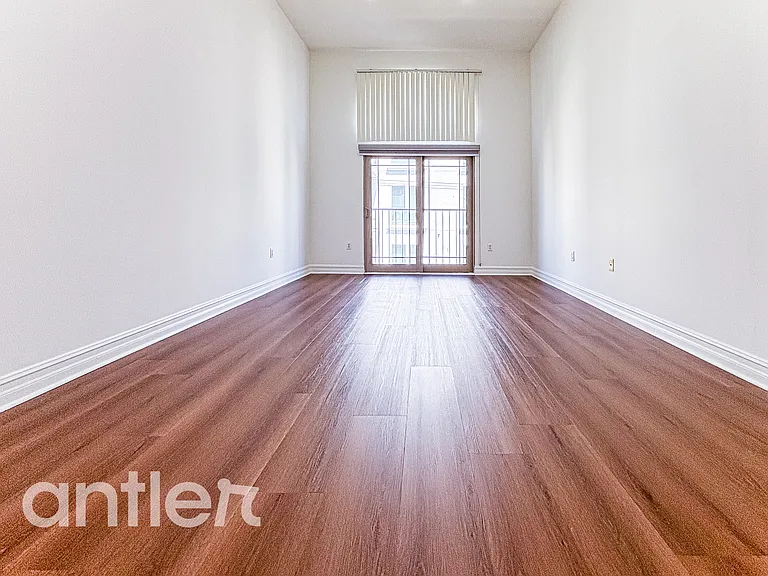 1241 S Sherbourne Dr #GPH4 — Photo 10