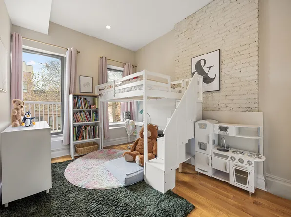 750 Hancock Street image 6 of 12