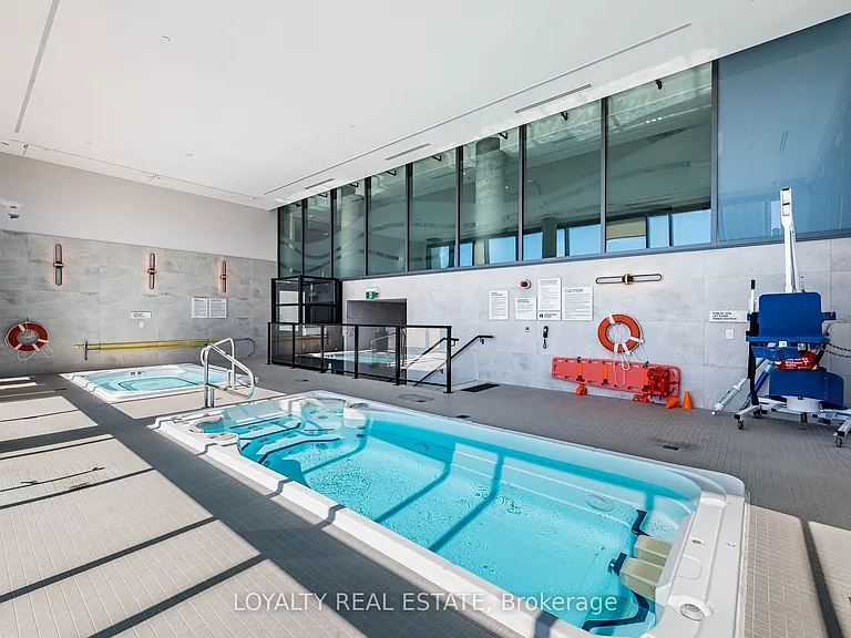 5 Wellington St S #207 — Photo 32