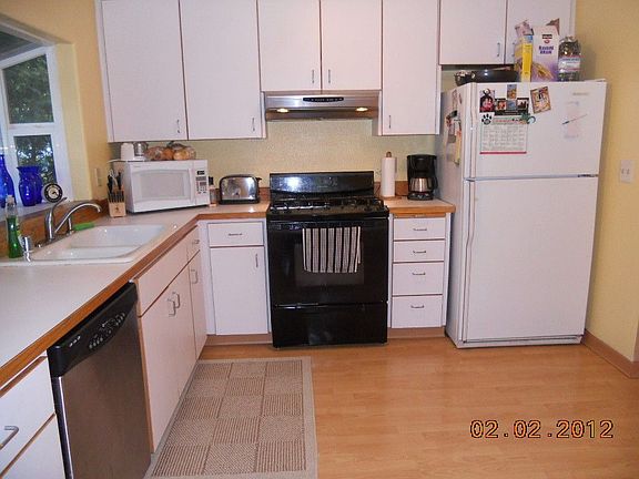 4th image of 18208 56th Ave W