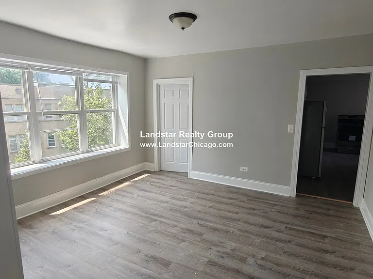 6312 N Oakley Ave #3 — Photo 7