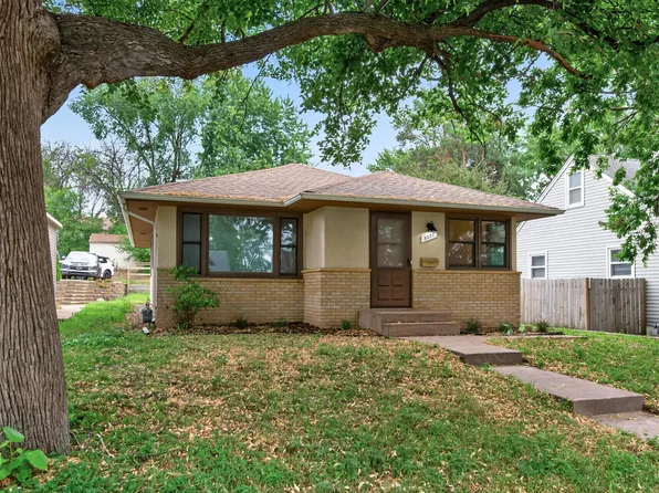 5037 4th St NE, Columbia Heights, MN 55421