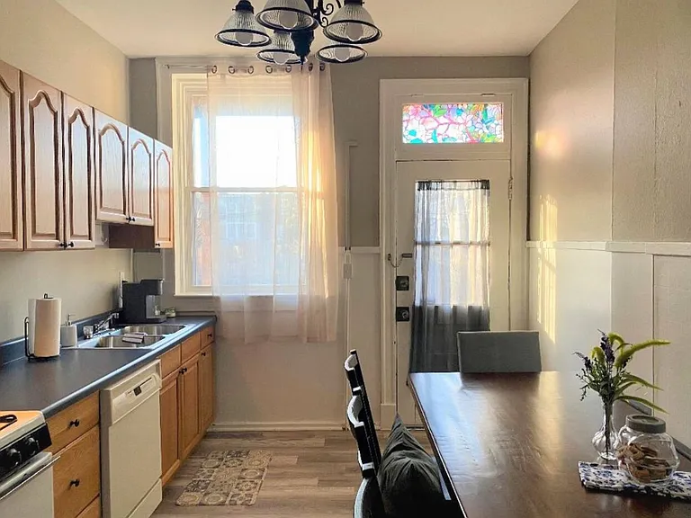 3161 Alfred Ave — Photo 3