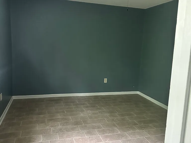 Master bedroom full walk-in closet