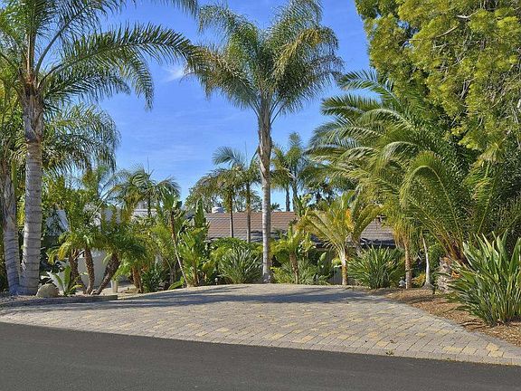 4th image of 545 Calle Del Norte