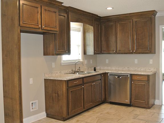 4th image of 109 Alder Dr