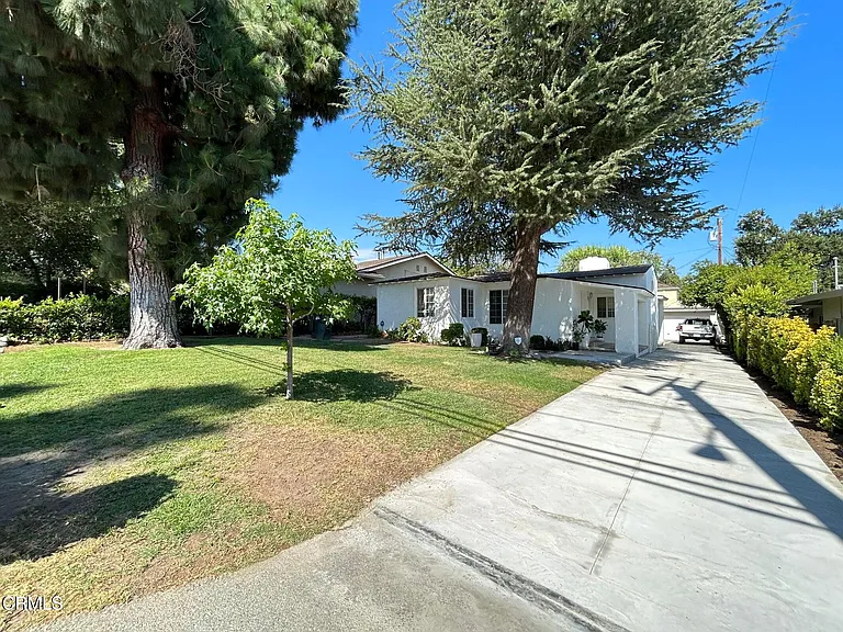 4622 La Canada Blvd — Photo 1