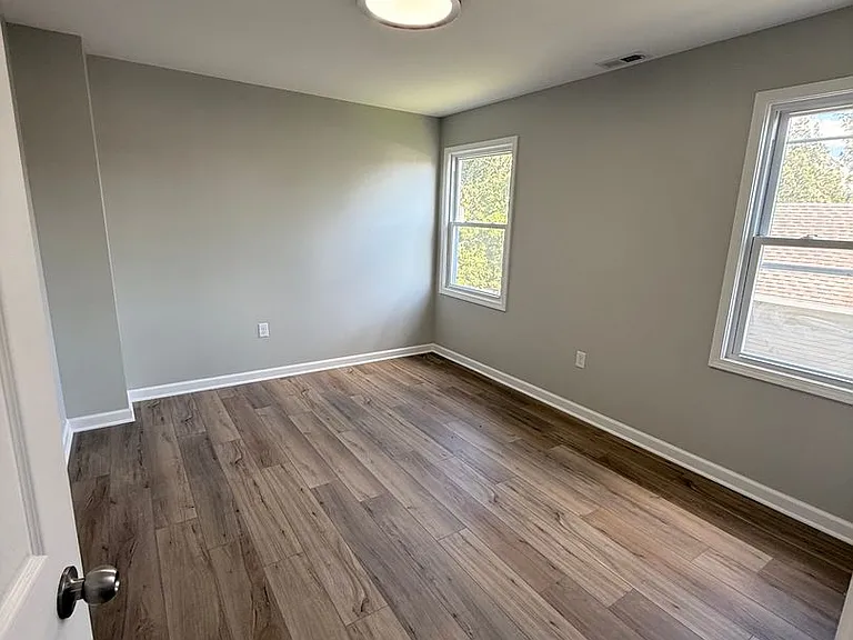 4624 Towle Ave — Photo 12
