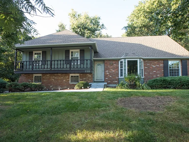 128 Seneca Ln — Photo 3