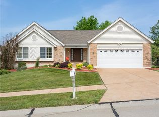 709 Carman Oaks Ct, Ballwin, MO