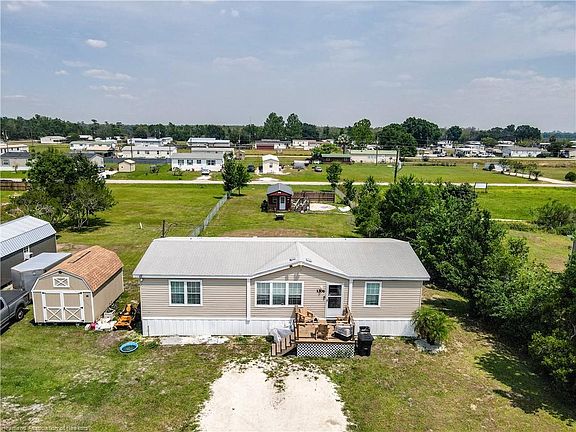 4th image of 1306 Cardinal Rd