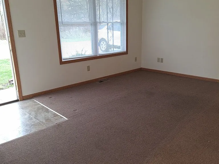 436 W Light St — Photo 1