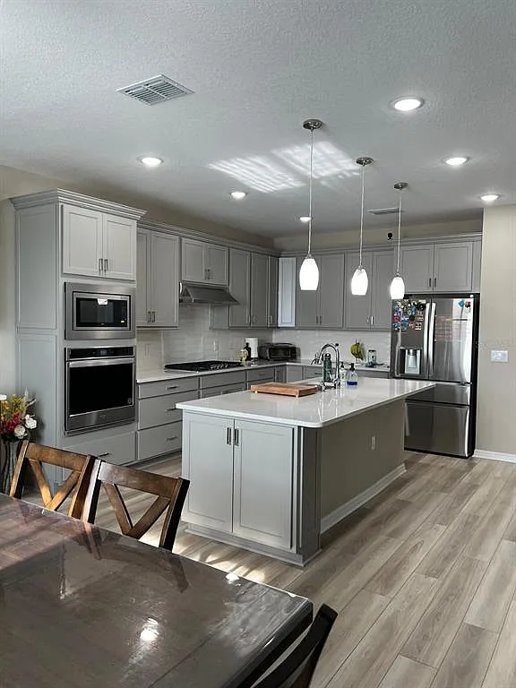 5 bed, 4.5 bath, 3416 sqft, $3,300 — Photo 4