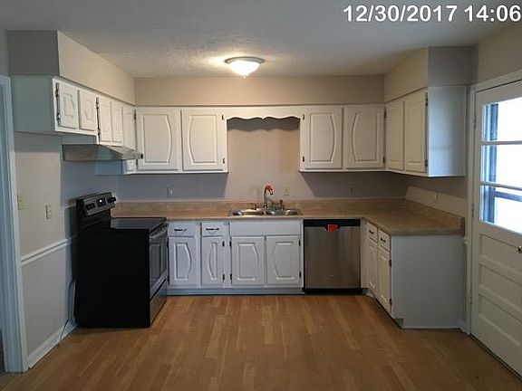 4th image of 229 Longview Dr