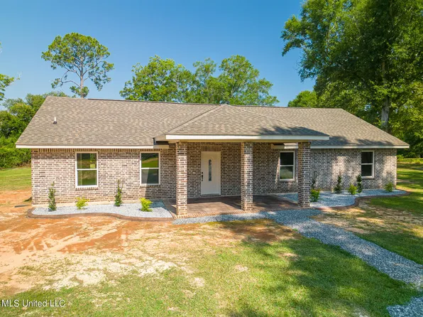 14715 McGregor Rd, Vancleave, MS 39565