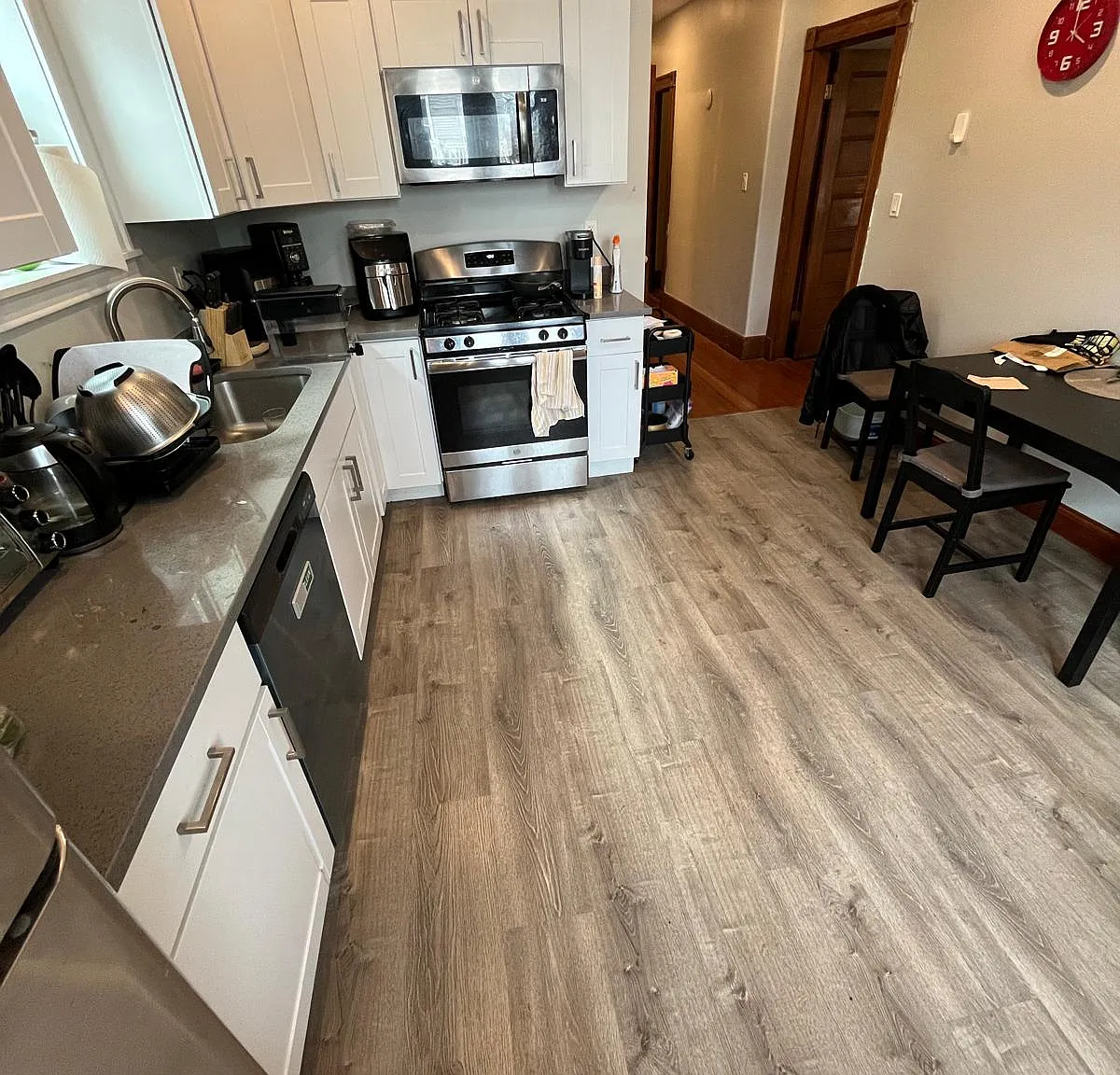 4 bed, 2.0 bath, $5,800 — Photo 4