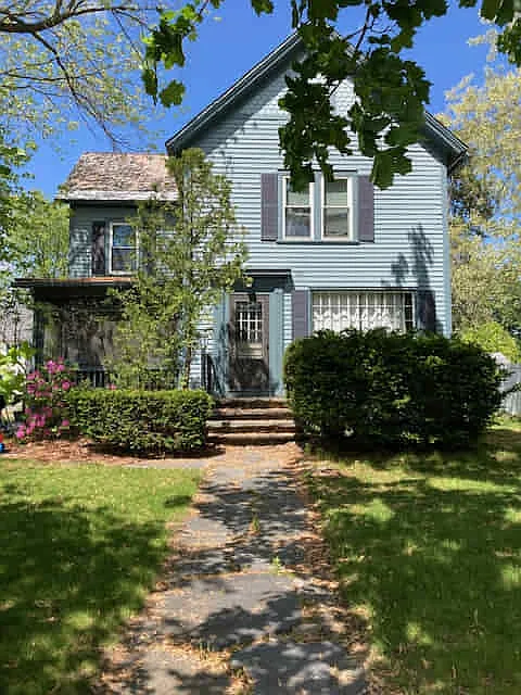 97 Locust St