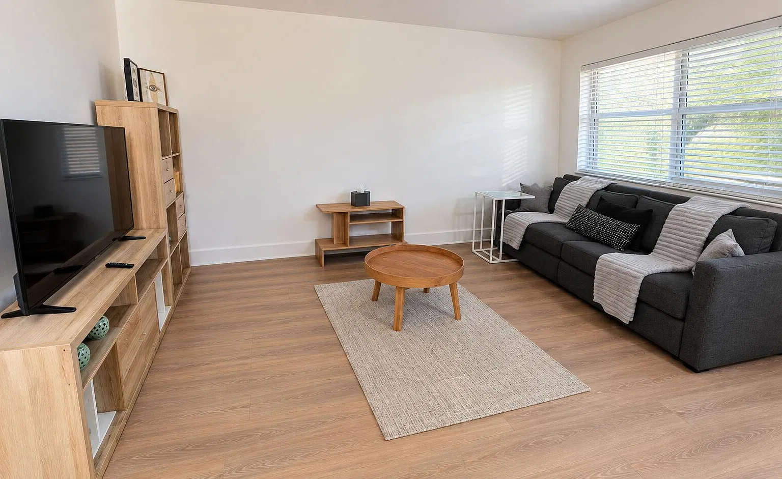 1 bed, 1.0 bath, 750 sqft, $1,600 — Photo 3