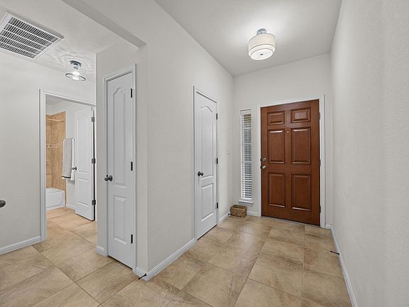 4th image of 1317 Rimstone Dr