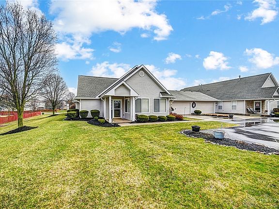 2nd image of 6695 Lexington Pl