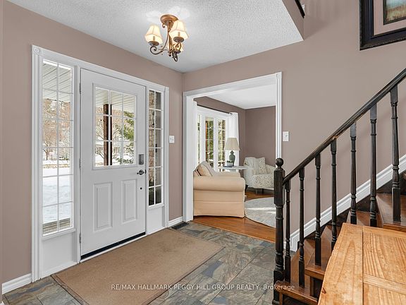 3rd image of 5 Campbell Ct