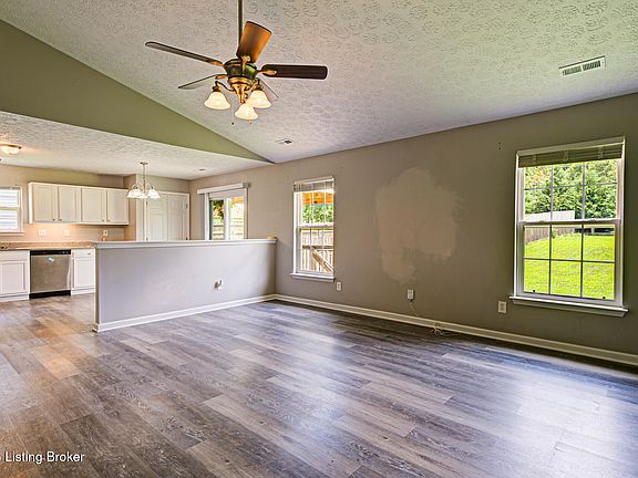 5th image of 8003 Grandmeadow Ln