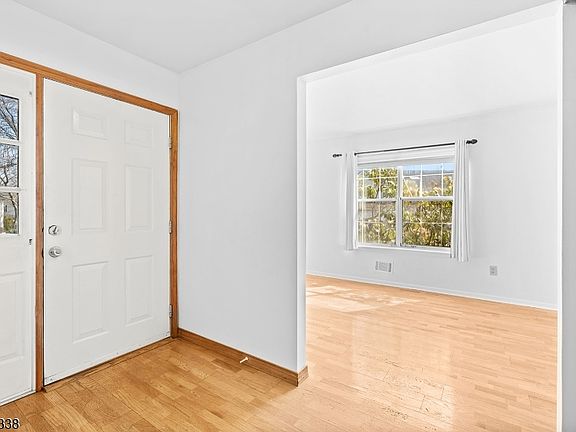 4th image of 12 Buffalo Hollow Rd
