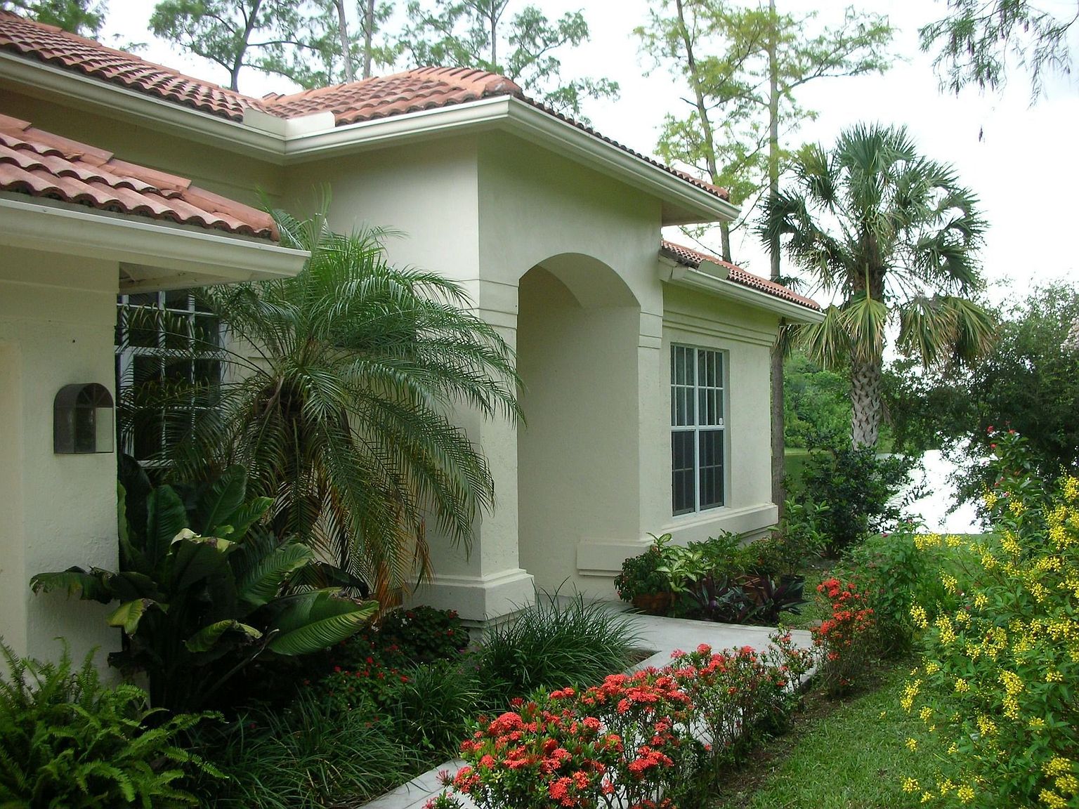 5213 NW 67th Ave, Lauderhill, FL 33319 Zillow