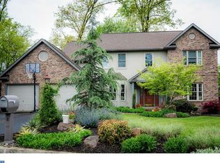 8 Young Ct, Mohnton, PA 19540