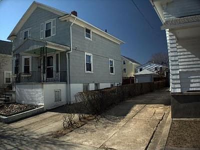 1st image of 142 Salina St