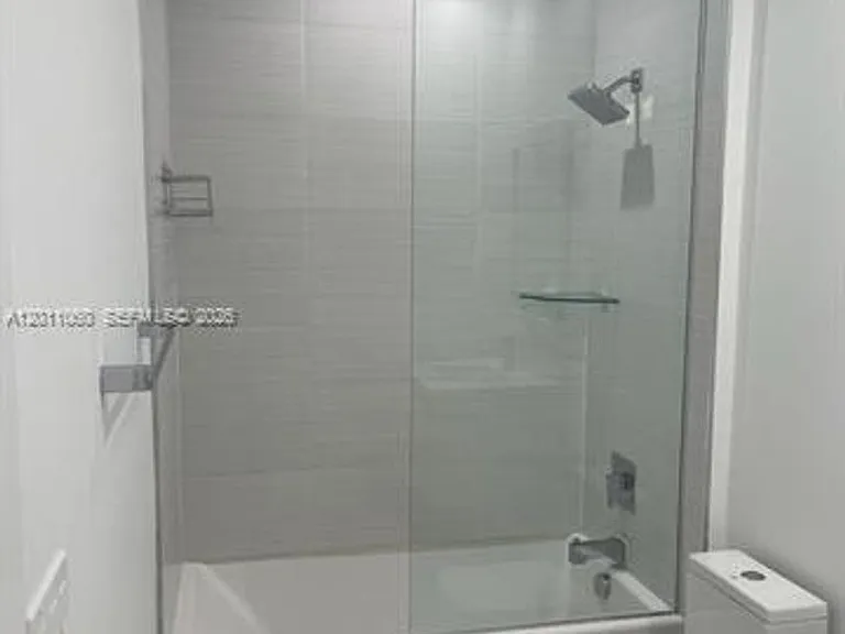 10245 NW 63rd Ter #103 — Photo 9